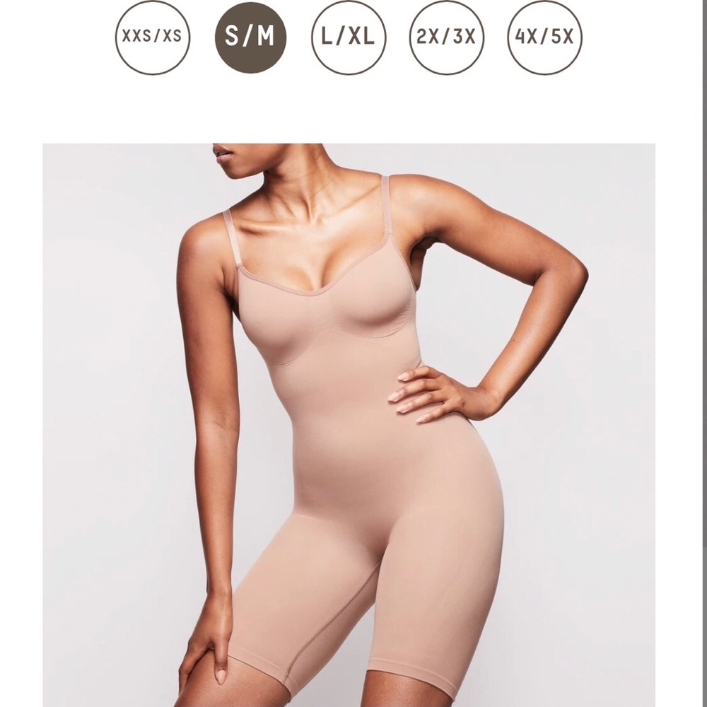SKIMS- SCULPTING BODYSUIT- OCHRE